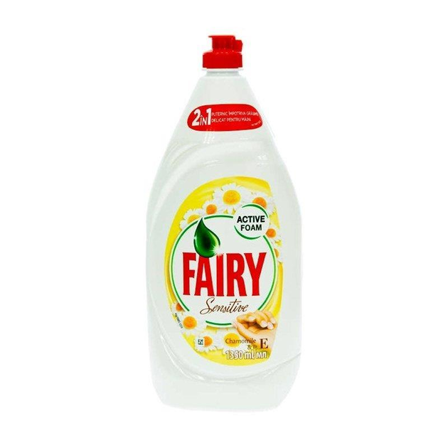 Płyn do mycia naczyń Fairy Chamomile & Vitamin E 1350 ml (8001090622129) - obraz 1