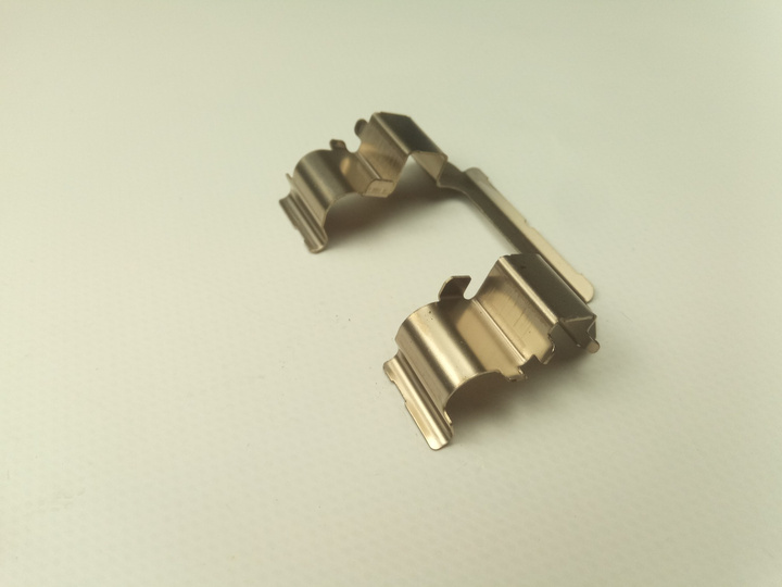 Скоба суппорта прижимная Lanos 1.6, "GM" (93740552) - изображение 2