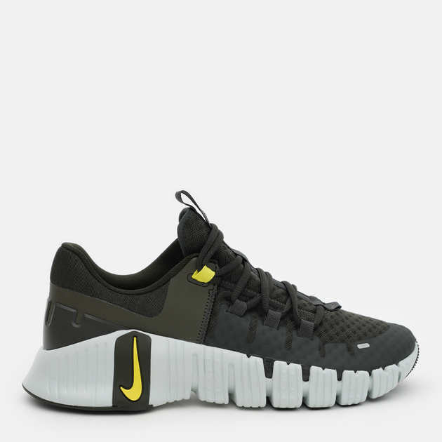Акція на Чоловічі кросівки для залу Nike Free Metcon 5 DV3949-300 47.5 (13US) 31 см Sequoia/High Voltage-Light Silver від Rozetka