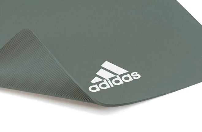 Килимок для йоги Adidas Yoga Mat темно-зелений Уні 176 х 61 х 0,8 см ADYG-10100RG - Фото 2 Килимок для йоги Adidas Yoga Mat темно-зелений Уні 176 х 61 х 0,8 см ADYG-10100RG - зображення 2