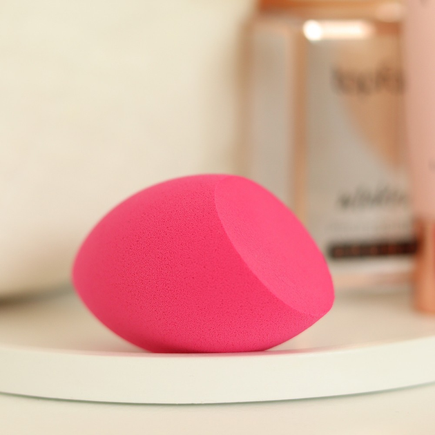 Сравниваем спонжи Beautyblender: есть ли разница?