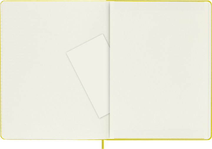 Блокнот Moleskine Limited Silk большой 19х25 см в линию Соломяно-Желтый (8056598853056) - Фото 6 Блокнот Moleskine Limited Silk большой 19х25 см в линию Соломяно-Желтый (8056598853056) - изображение 6