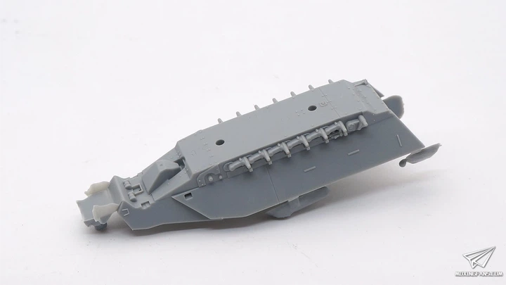 Сборная модель 1/72 бронетранспортера Sd.Kfz.251/7 Ausf.D Pionierpanzerwagen Dragon 7605 - изображение 6
