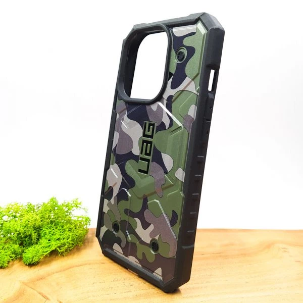 Ударопрочный чехол UAG Pathfinder Camo with MagSafe для iPhone 15 Pro - изображение 2