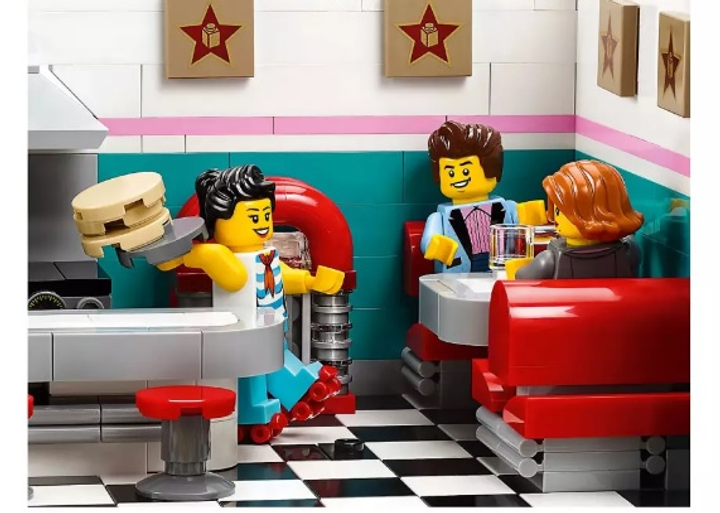 Zestaw klocków LEGO Creator Expert Bistro w śródmieściu 2480 elementów (10260) - obraz 10