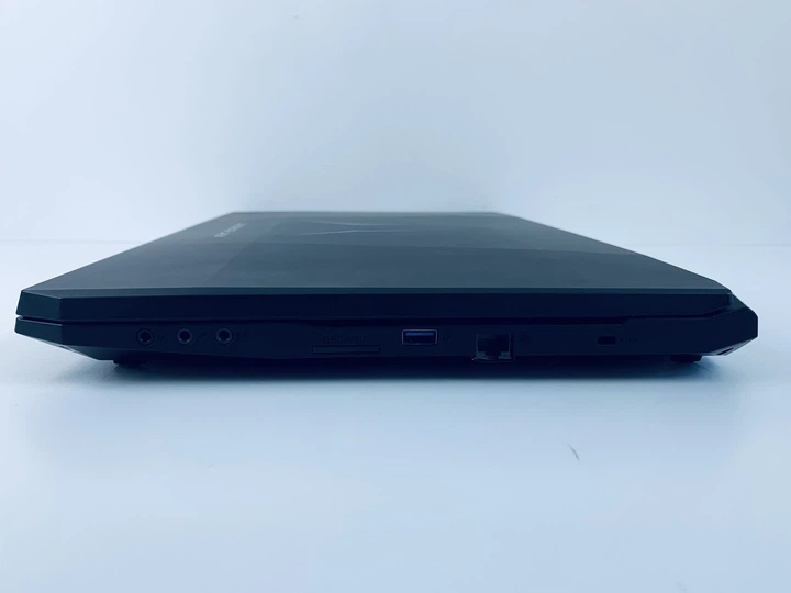 Ноутбук Medion Erazer X7849 Intel i7-6700HQ / 16gb / SSD 256gb + HDD 1TB / GTX 1070 8gb / 17.3' IPS Full HD / Win10 Pro БВ Ігровий - Фото 4 Ноутбук Medion Erazer X7849 Intel i7-6700HQ / 16gb / SSD 256gb + HDD 1TB / GTX 1070 8gb / 17.3' IPS Full HD / Win10 Pro БВ Ігровий - зображення 4