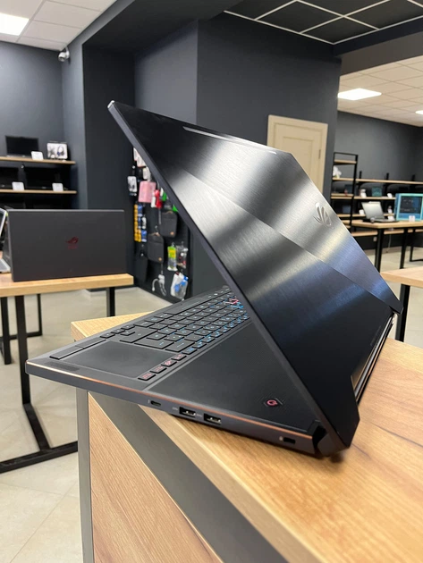 Ігровий ноутбук Asus ROG Zephyrus GX501/ 15.6