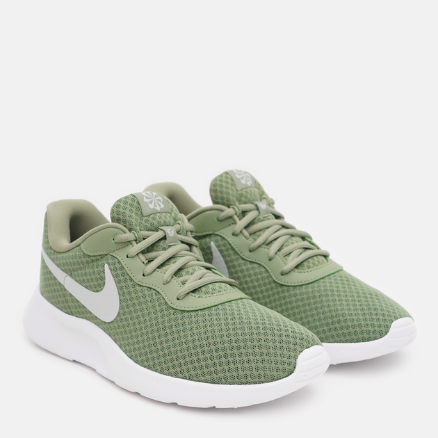 Mens nike tanjun sales olive green