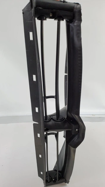 Корпус центральної люверси Tesla Model 3 (1076732-00-H) 1483 - зображення 3