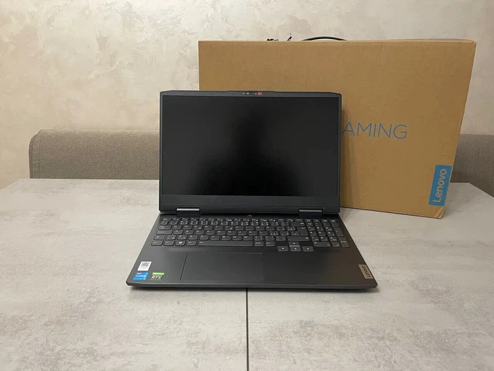 Игровой ноутбук Lenovo IdeaPad Gaming 3 15IAH7 / 15.6