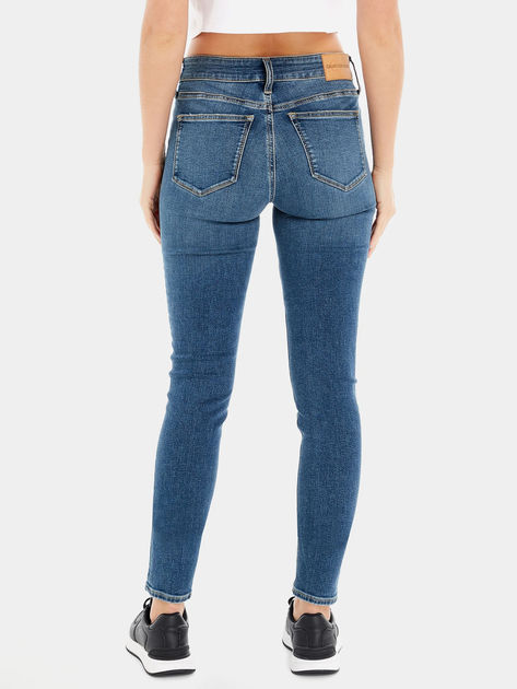 Jeansy skinny damskie Calvin Klein Jeans J20J221581-1BJ W30L32 Ciemnoniebieskie (8720107893207) - obraz 2