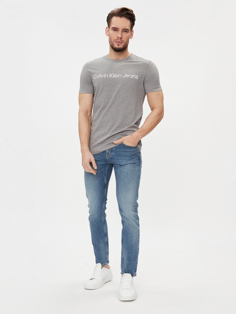 Футболка бавовняна чоловіча Calvin Klein Jeans J30J322552-P2D XL Сіра (8719856760557) - зображення 3