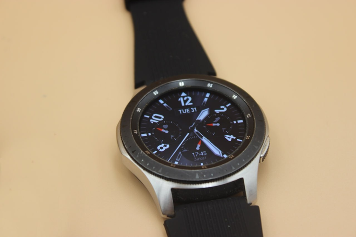 Samsung galaxy store watch smr805u