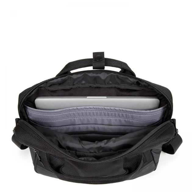 Сумка Eastpak ACTON Чорний One size (7dEK00042F80W One size) - Фото 6 Сумка Eastpak ACTON Чорний One size (7dEK00042F80W One size) - зображення 6