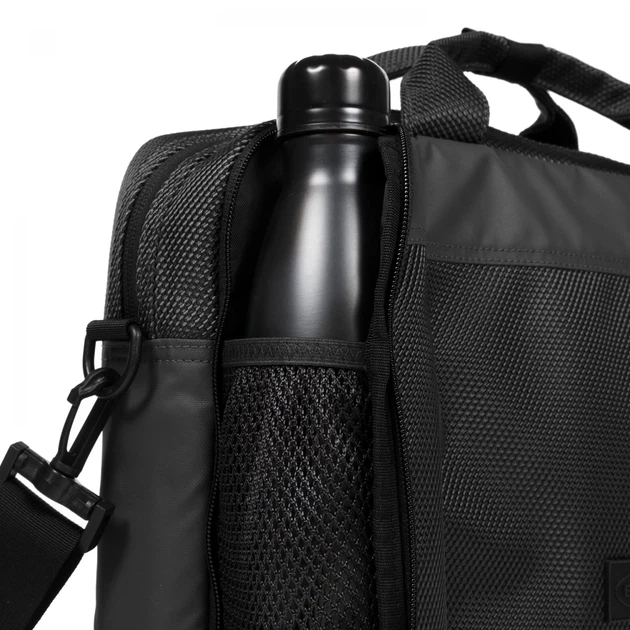 Сумка Eastpak ACTON Чорний One size (7dEK00042F80W One size) - Фото 11 Сумка Eastpak ACTON Чорний One size (7dEK00042F80W One size) - зображення 11