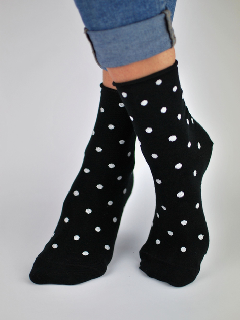Жіночі шкарпетки Noviti SB015-W-01 39-42 Чорні (5905204304907) - зображення 1