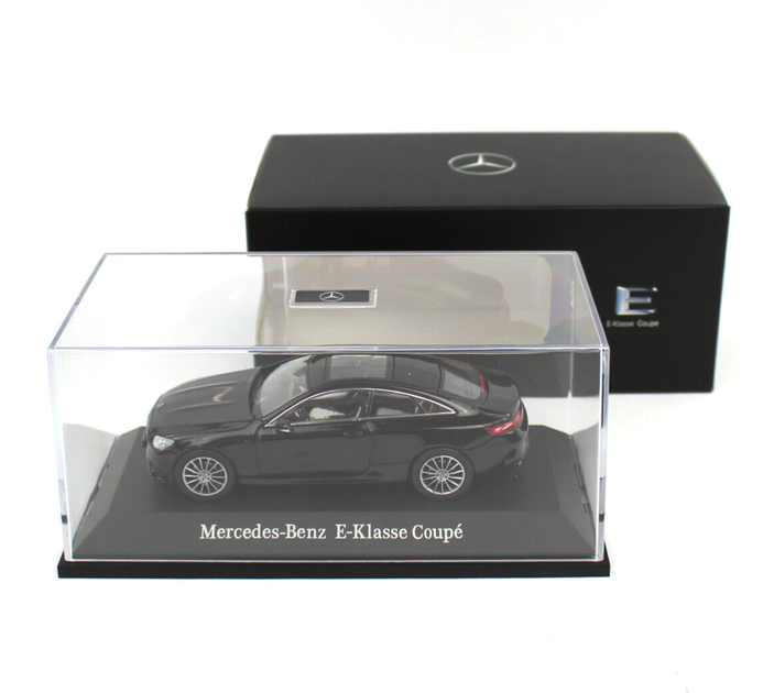 Модель автомобіля Mercedes-Benz E-Class Coupe (C238) AMG Line
