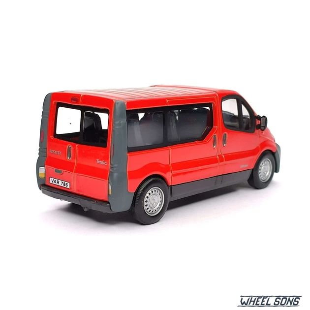Модель автомобіля Renault Trafic Mini Bus 1:43 Cararama (C4469