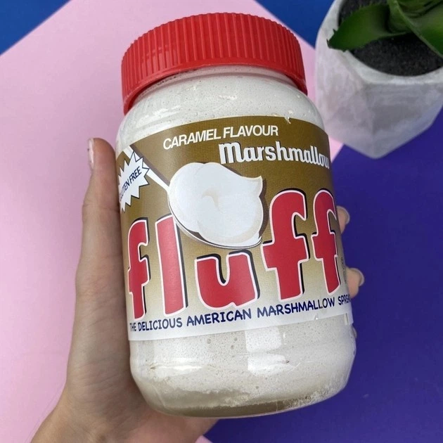 Рідкий маршмелоу Marshmallow Fluff Карамель 213 г - Фото 3 Рідкий маршмелоу Marshmallow Fluff Карамель 213 г - зображення 3