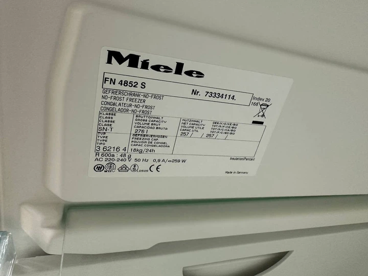 Морозильная камера Miele FN 4852 S Б/У – фото, отзывы