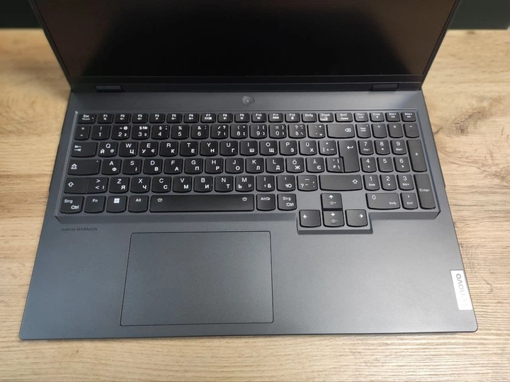 Ноутбук Lenovo Legion Pro 7 16IRX8H - RTX 4070/i9 13900HX/16/512gb Б/В - изображение 4
