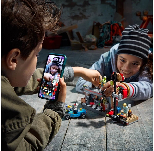 Конструктор LEGO Hidden Side - Attack on the Shrimp Shack 514 деталей (5702016365443) - зображення 3