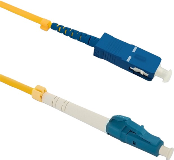 Patchcord światłowodowy Qoltec LC/UPC - SC/UPC Singlemode 9/125 G652D Simplex 0.5 m Żółty (5901878543376) - obraz 1