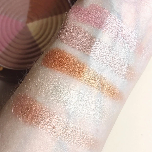 Радужный хайлайтер Models Own Sculpt & Glow Highlighter Powder - Shade 10 - изображение 2