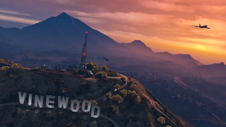 Gra Grand Theft Auto V Premium Edition PL dla PS4 (5026555426879) - obraz 3
