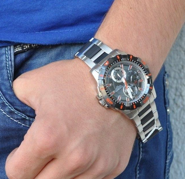 Наручний годинник Casio MTD-1071D-1A2VDF Срібло\Чорний Кварцовий механізм - зображення 4