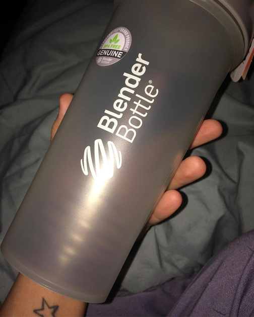 Шейкер BlenderBottle Pro45 з кулькою 1.3 л Сірий з білим (Pro 45 Grey / White (ORIGINAL)) - зображення 9
