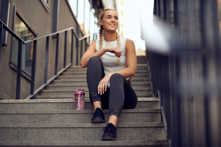 Шейкер спортивний SmartShake Original2GO One 800 мл Deep Rose (Pink) (10581501) - Фото 10 Шейкер спортивний SmartShake Original2GO One 800 мл Deep Rose (Pink) (10581501) - зображення 10