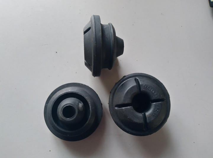 Подушка радиатора GENERAL MOTORS 96536643 CHEVROLET AVEO, DAEWOO MATIZ нижняя - изображение 3