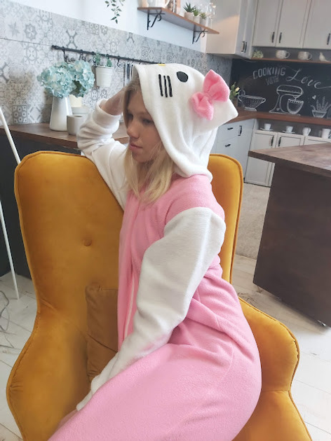 Дизайн вышивки Костюм Медведя Hello Kitty