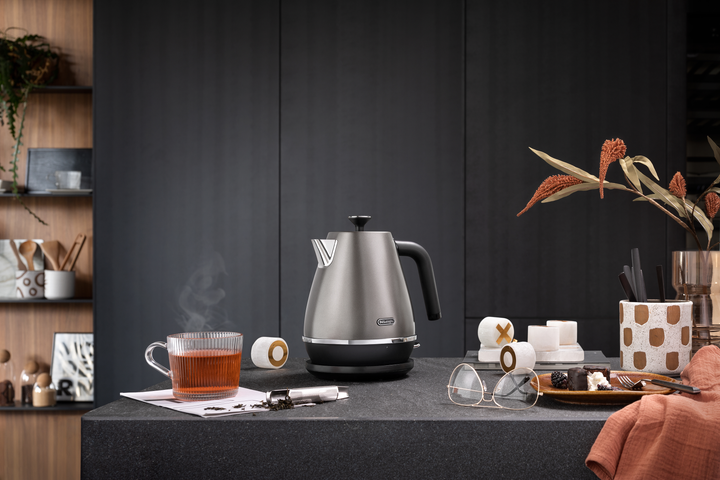 Электрочайник DeLonghi Distinta Titanium KBIN2001.TB - изображение 6