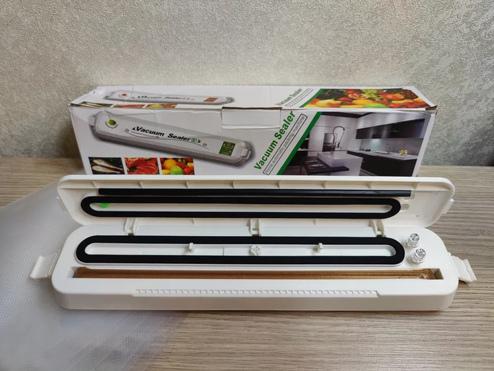 Вакууматор автоматичний Kitchen Automatic Vacuum побутовий вакуумний пакувальник для тривалого зберігання продуктів + ​​5 пакетів - изображение 3