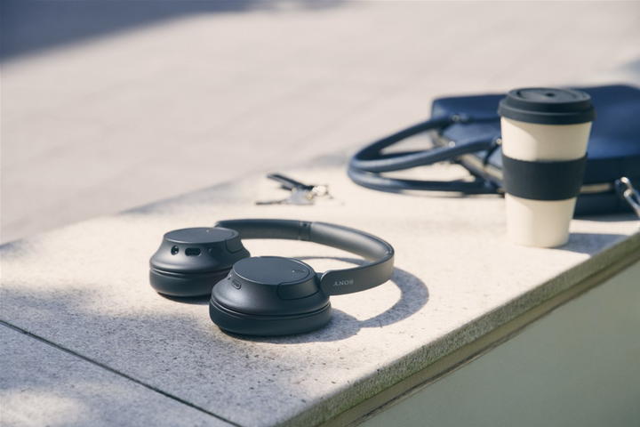 Наушники Sony WH-CH720N Black (WHCH720NB.CE7) купить в