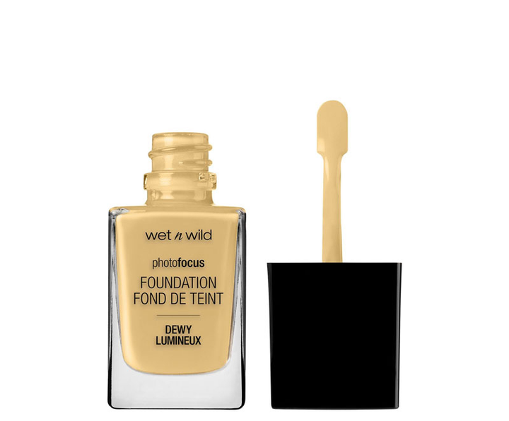 Тональна основа Wet N Wild Photofocus Foundation Dewy Золотисто-бежевий 28 мл (77802116062) - зображення 1