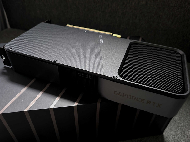 Відеокарта NVIDIA PCI-Ex GeForce RTX 3070 Founders Edition 8GB GDDR6 (256bit) (1500/14000) (3 x DisplayPort, 1 x HDMI) (900-1G142-2510-000) - зображення 2