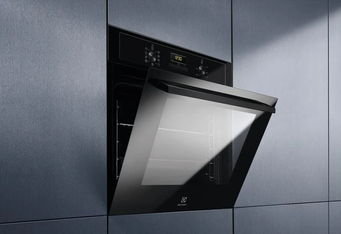 Вбудована духовка Electrolux EOD3H50BK - зображення 3