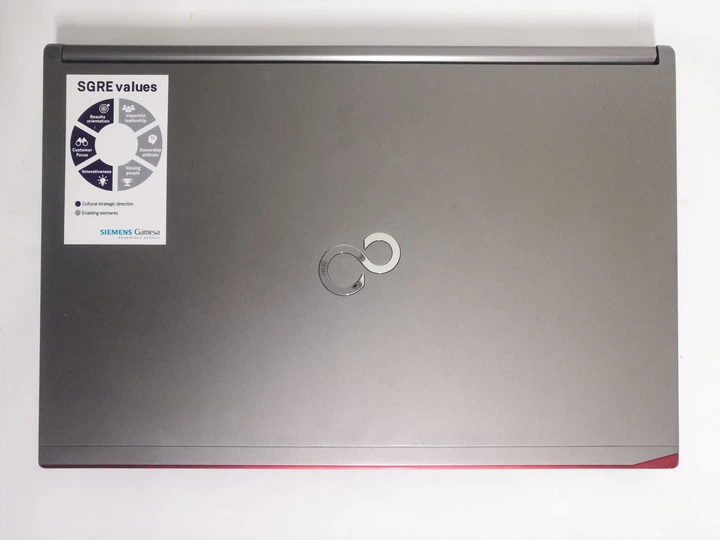Ноутбук Fujitsu Lifebook E756 - 15,6