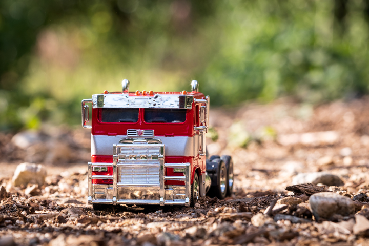 Maszyna Jada Transformers Otimus Prime 14.5 cm (4006333084416) - obraz 9