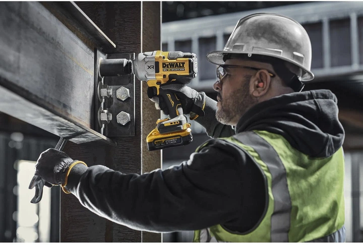 Гайковерт DeWalt ударный аккумуляторный бесщеточный (DCF961H2T) - Фото 9 Гайковерт DeWalt ударный аккумуляторный бесщеточный (DCF961H2T) - изображение 9