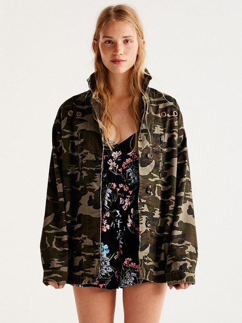 Pull and hotsell bear hoodie camo