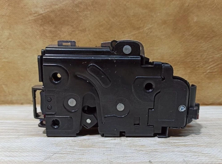 Замок передніх лівих дверей аналог 3D1837015A Фольксваген (Volkswagen) Кадді 3 Туран - зображення 4