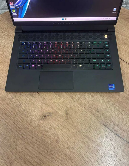 Ноутбук Dell Alienware m15 R7 15,6" 360Hz i9 12900H 32Gb SSD 1Tb RTX 3080 Б/В - Фото 7 Ноутбук Dell Alienware m15 R7 15,6" 360Hz i9 12900H 32Gb SSD 1Tb RTX 3080 Б/В - изображение 7
