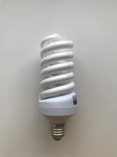 Енергозберігаюча лампа ECO LIGHT 32W 32Вт E27 4000К біле нейтральне денне світло -art.00147 - Фото 7 Енергозберігаюча лампа ECO LIGHT 32W 32Вт E27 4000К біле нейтральне денне світло -art.00147 - зображення 7