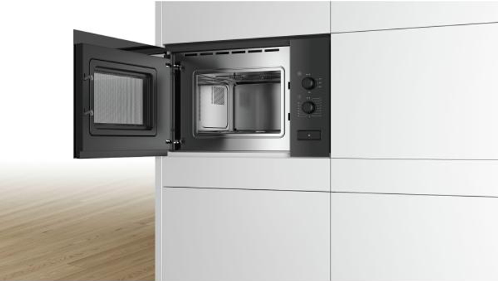Вбудована мікрохвильова піч Bosch BFL550MB0 - зображення 7