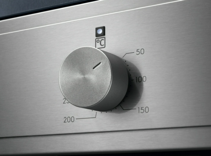 Електричний духовий шафа Electrolux EOF3H00BX (6867777) - зображення 2