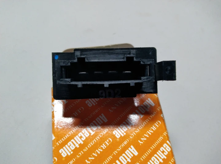 Реостат печки AUTOTECHTEILE 100 8212 MERCEDES SPRINTER CDI - изображение 3